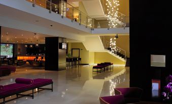 Renaissance Caracas la Castellana Hotel Over view