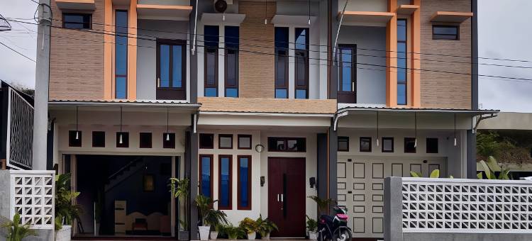 安妮莎伊斯兰民宿红门酒店(An Nisa Homestay Syariah Mitra RedDoorz)图片