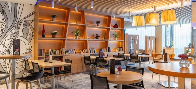 华沙中心诺富特酒店(Novotel Warszawa Centrum)图片