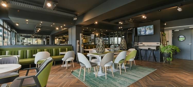 克里佩瓦卢伊斯基里亚德酒店(Kyriad Crepy EN Valois)图片