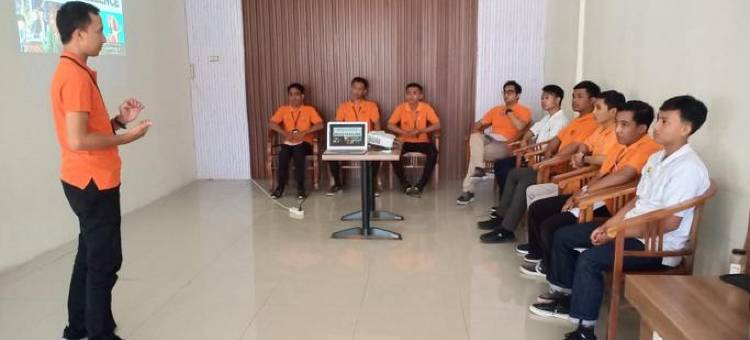 Surya集团幸运酒店(Lucky Hotel Purwodadi)图片