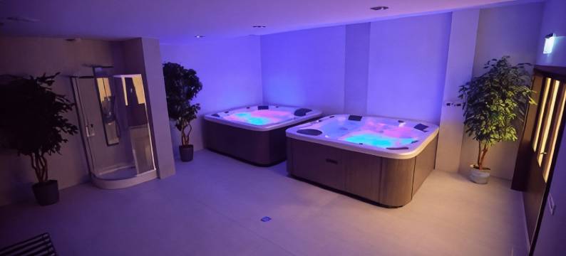 翡翠酒店-伊苏斯蒂德酒店(Jade Hotel-Ezüsthíd Hotel)图片