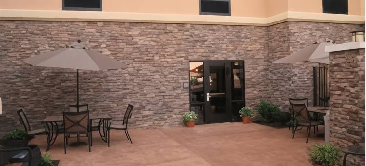 希尔顿欢朋酒店-哈里森(Hampton Inn Harrison)图片