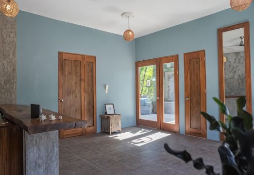 Villas H2O Hotel Overview