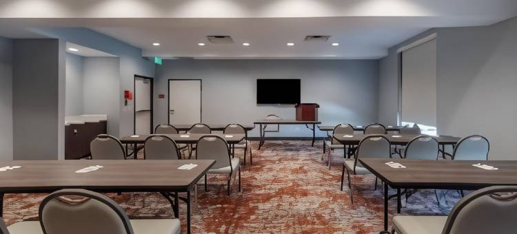 贝斯特韦斯特优质沙漠景观优质套房酒店(Best Western Plus Desert View Inn  Suites)图片