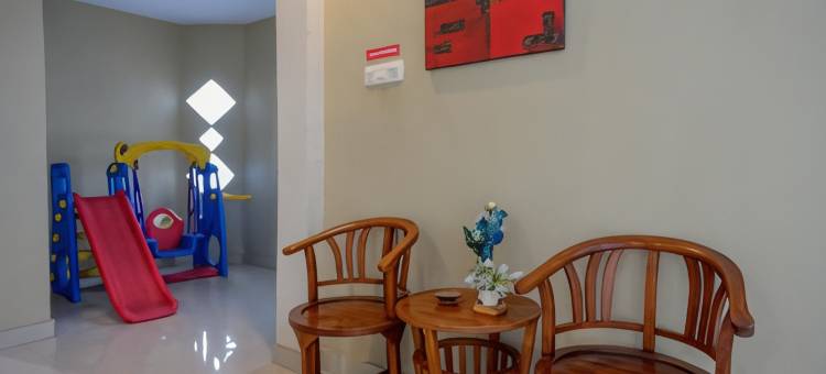 红多兹伊斯兰酒店@帕洛波惹兰詹德拉尔苏迪尔曼(RedDoorz @ Jalan Jenderal Sudirman Palopo)图片