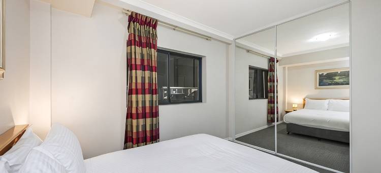 东珀斯中心的公寓，带泳池和健身房使用权(Central East Perth Flat with Pool & Gym Access)图片