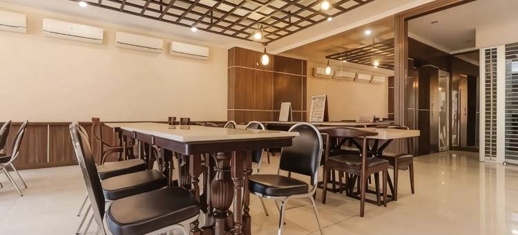 红多兹Plus酒店@坦林(RedDoorz Plus @ Thamrin)图片