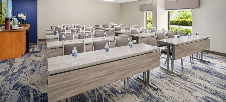 那不勒斯中央欢朋酒店(Hampton Inn Naples-Central)图片