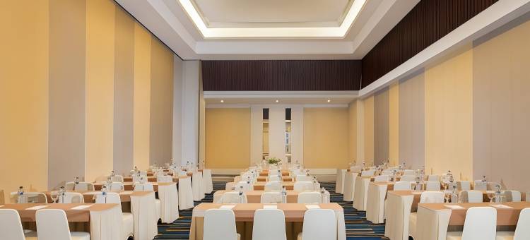 阿曼达鲁佩卡隆岸酒店(Amandaru Hotel Pekalongan)图片