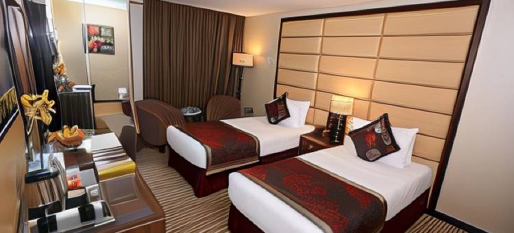 哈姆拉酒店(Al Hamra Hotel)图片
