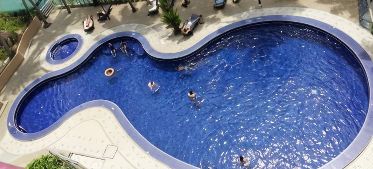 位于巴都丁宜的2卧室公寓-79平方米|带2个独立浴室(Deluxe PoolView Beach Batu Ferringhi 2 Rooms - 502)图片