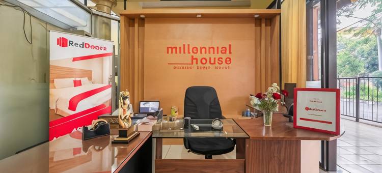 红多兹伊斯兰酒店-克林奇萨沃贾贾尔湖(RedDoorz Syariah @ Danau Kerinci Sawojajar)图片