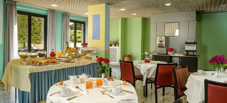 阿尔波诺斯皇宫酒店(Albornoz Palace Hotel)图片