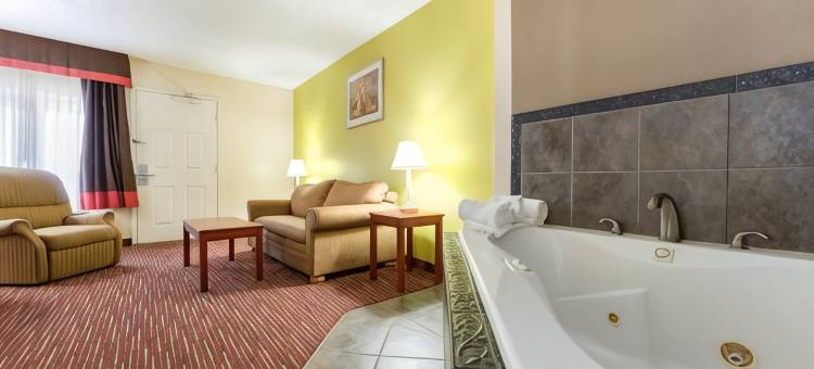 路易斯维尔东呗盟套房酒店(Baymont by Wyndham Louisville East)图片