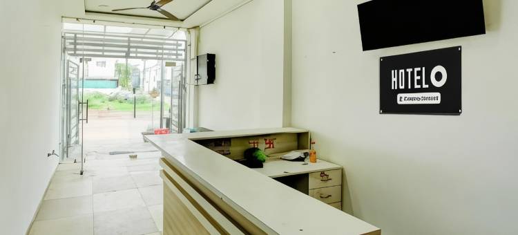 Hotel O Passport Office Indore Rudraksh Inn图片