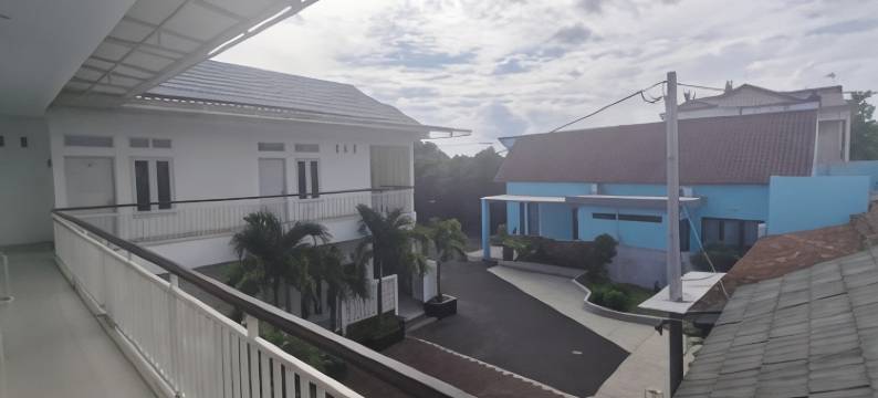 位于尖米士的12卧室公寓-4平方米|带12个独立浴室(Backyard Guest House)图片