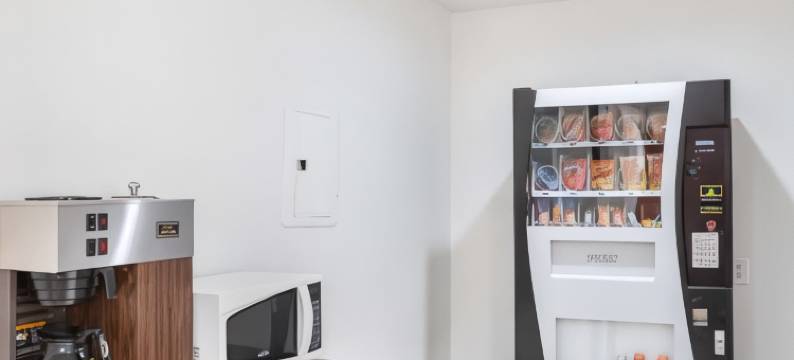 德克萨斯大草原城 - 六旗大道附近 6 号汽车旅馆(Motel 6 Grand Prairie, TX - Near Six Flags Drive)图片