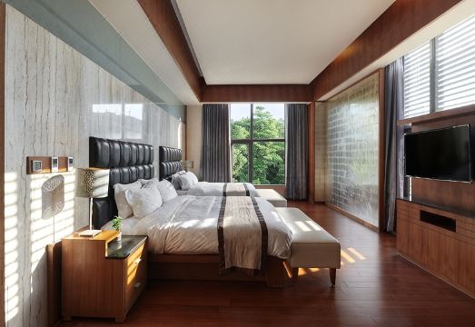 Reikei Hot Spring Resort Hotel Overview