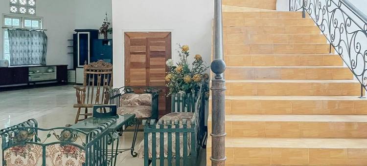 红多兹酒店@勒杜格特雷特斯(RedDoorz at LeDug Tretes)图片