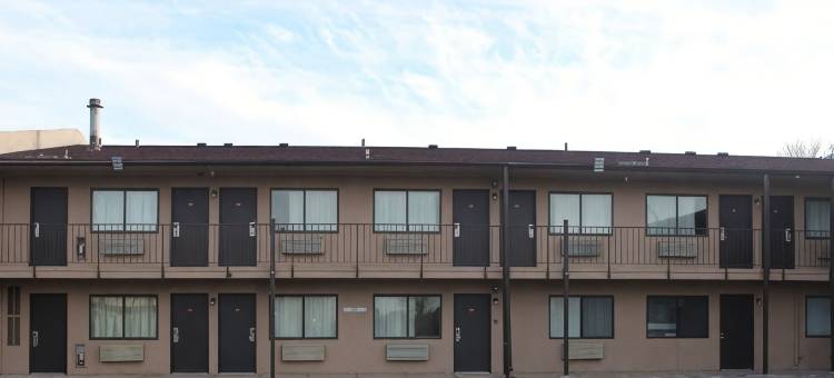 Travel Inn 由OYO管理奥马哈酒店(Travel Inn by OYO Omaha)图片