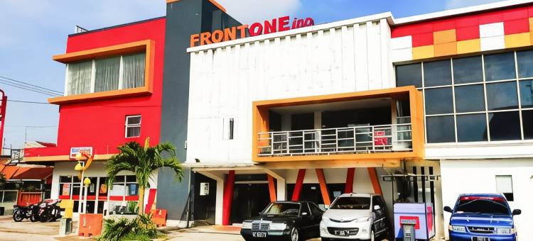 诗都阿佐前一旅馆(Front One Inn Sidoarjo)图片