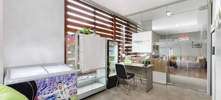 Urbanview Hotel the Lodge Karawaci图片