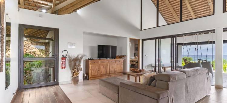 Coastal Bliss  1BR Bungalow by the Sea in Moorea图片