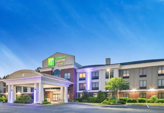 Holiday Inn Express & Suites Hardeeville Hotel Overview