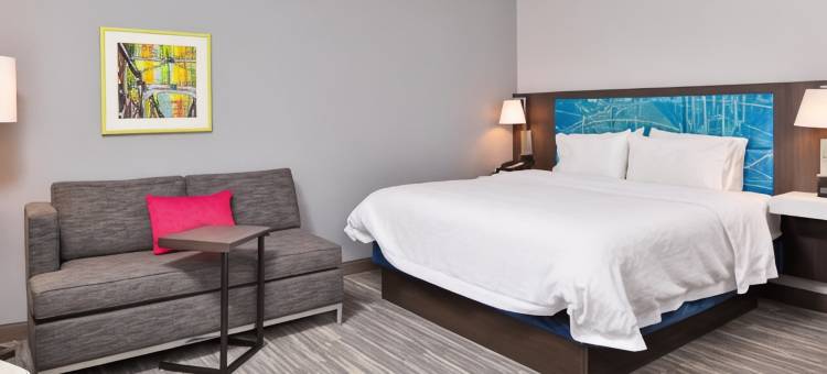 希尔顿长岛法明代尔欢朋酒店及套房(Hampton Inn  Suites by Hilton Long Island Farmingdale)图片