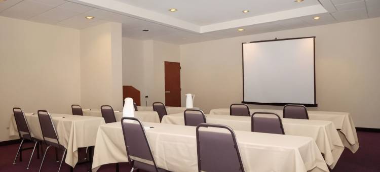 穆尔斯维尔温德姆呗盟套房酒店(Baymont by Wyndham Mooresville)图片