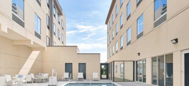 俄克拉何马城机场福朋喜来登酒店(Four Points by Sheraton Oklahoma City Airport)图片