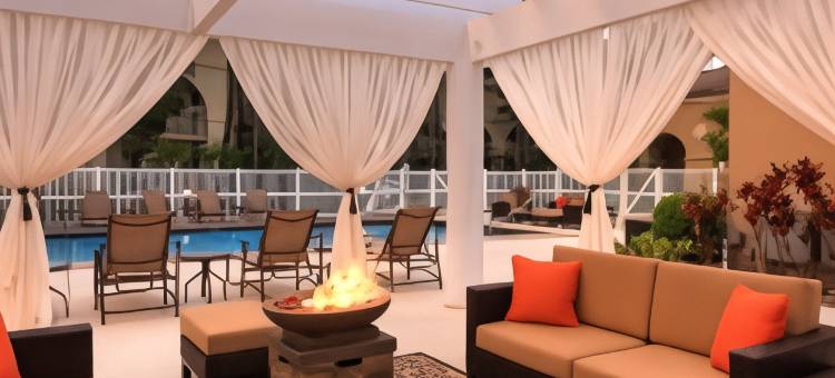 劳德代尔堡北部赛普拉斯克里克万怡酒店(Courtyard Fort Lauderdale North/Cypress Creek)图片