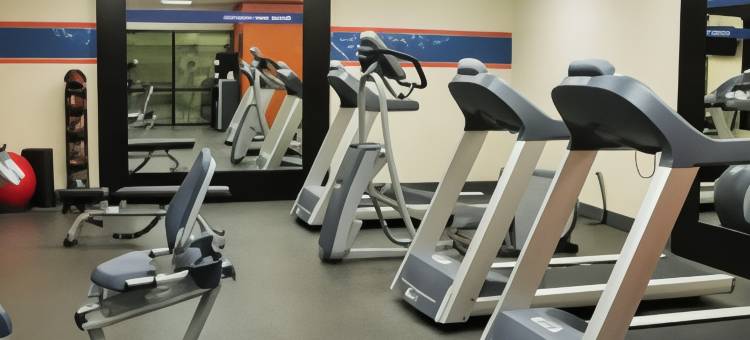 辛辛那提上城大学区欢朋套房酒店(Hampton Inn & Suites Cincinnati/Uptown-University Area)图片