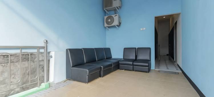 RedDoorz near Mayapada Hospital Surabaya图片