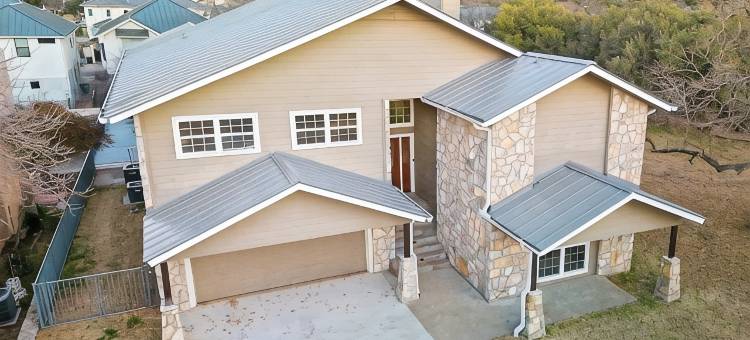 湖上的奢华-带热水浴缸、火坑和船槽(Luxury on Lake LBJ with Hot Tub Firepit & Boat Slip)图片