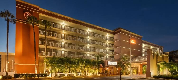温德姆华美达-坦帕西岸机场南(Ramada by Wyndham Tampa Westshore Airport South)图片