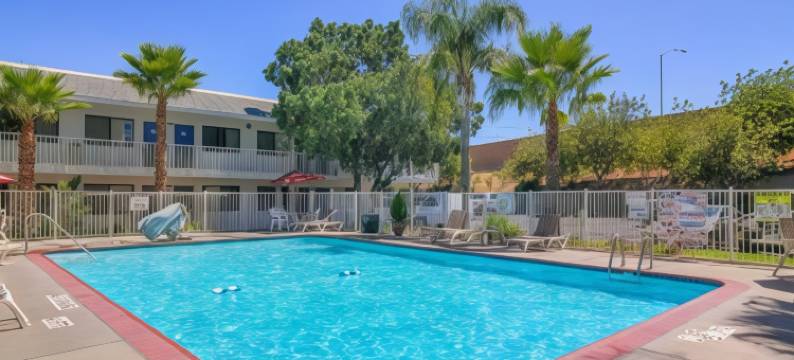 西尔马流浪客栈(Vagabond Inn Sylmar)图片