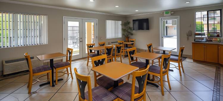 芒特维尤华美达酒店(Ramada by Wyndham Mountain View)图片