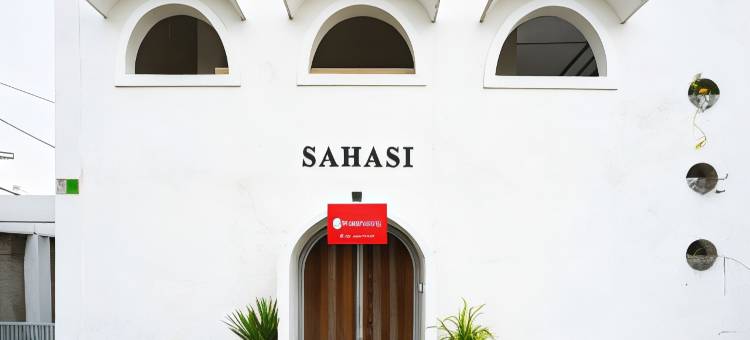 红多兹酒店-近茂物巴鲁塔纳收费出口(RedDoorz Near Exit Toll Tanah Baru Bogor)图片