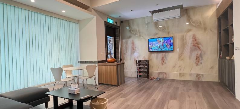 花莲宽品居站前电梯民宿图片