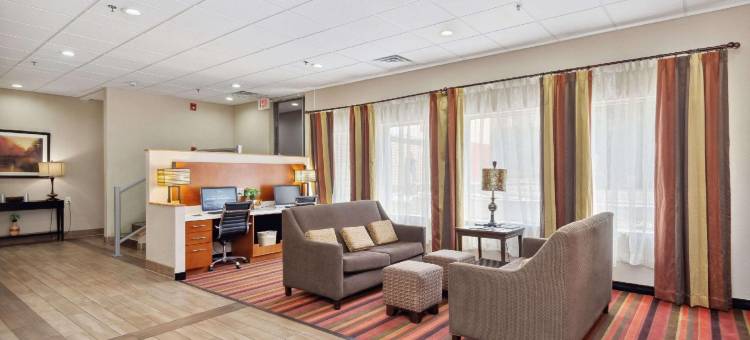 摩根敦- 大学区品质酒店&套房(Quality Inn & Suites Morgantown - University Area)图片