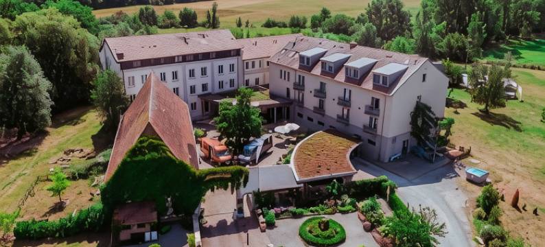 泽斯卡梅穆伦酒店(Hotel Restaurant Zeiskamer Mühle)图片