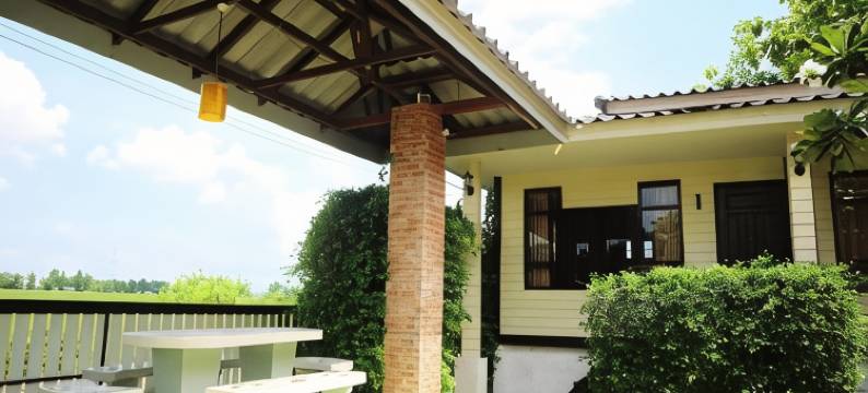 帕府班诺伊度假村(Ban Noi Resort Phrae)图片