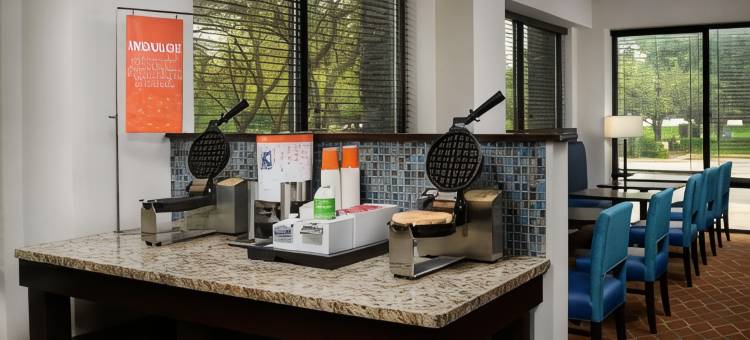 安阿伯市南区欢朋酒店(Hampton Inn Ann Arbor-South)图片