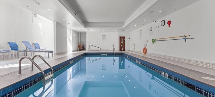 智选假日套房酒店萨里(Holiday Inn Express & Suites Surrey)图片