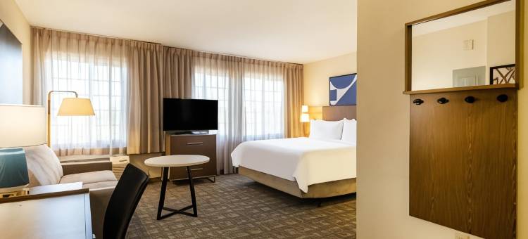 Staybridge Suites 密尔沃基机场南(Staybridge Suites Milwaukee Airport South)图片