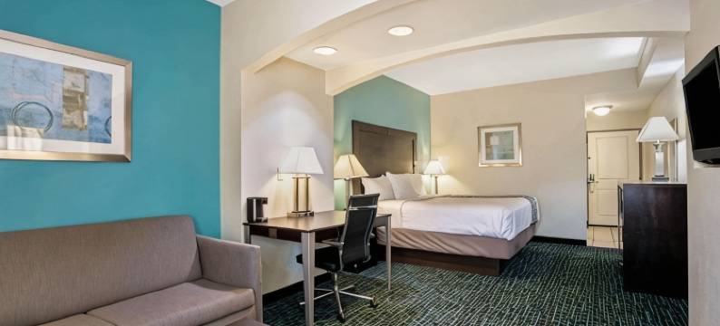 PCB码头公园区拉昆塔温德姆套房酒店(La Quinta Inn & Suites by Wyndham PCB Pier Park Area)图片