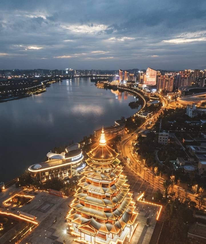沉香堂江景艺术酒店(遂宁鼎盛国际万达广场店)图片
