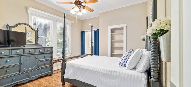 维多利亚庄园：银泉&国王堡历史公园市中心公寓(Victorian Manor: Downtown Apt, near Silver Springs & Fort King Historic Park)图片